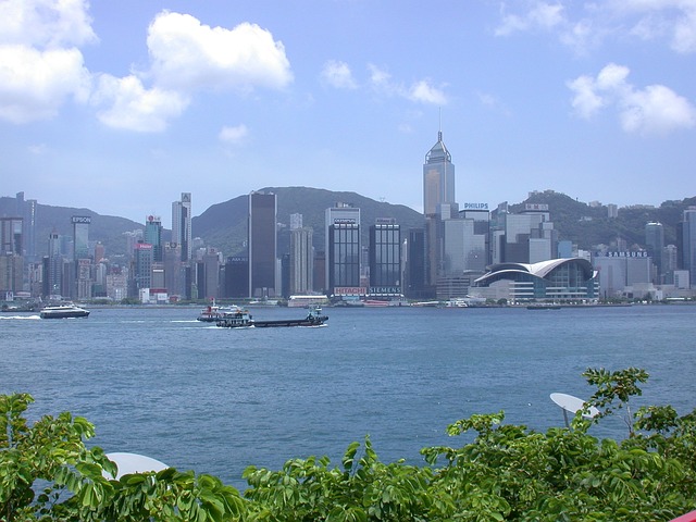 天津香港留学中介解读香港留学优势及费用
